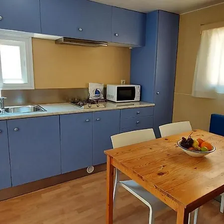 El Carlitos Κάμπινγκ *